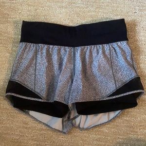 Lululemon shorts size 4